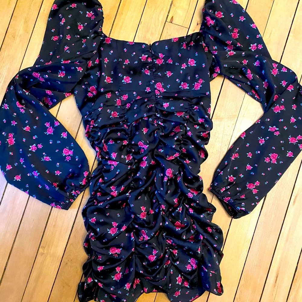 Sweet and silky black ruched dress with dainty roses🌹🌹🌹